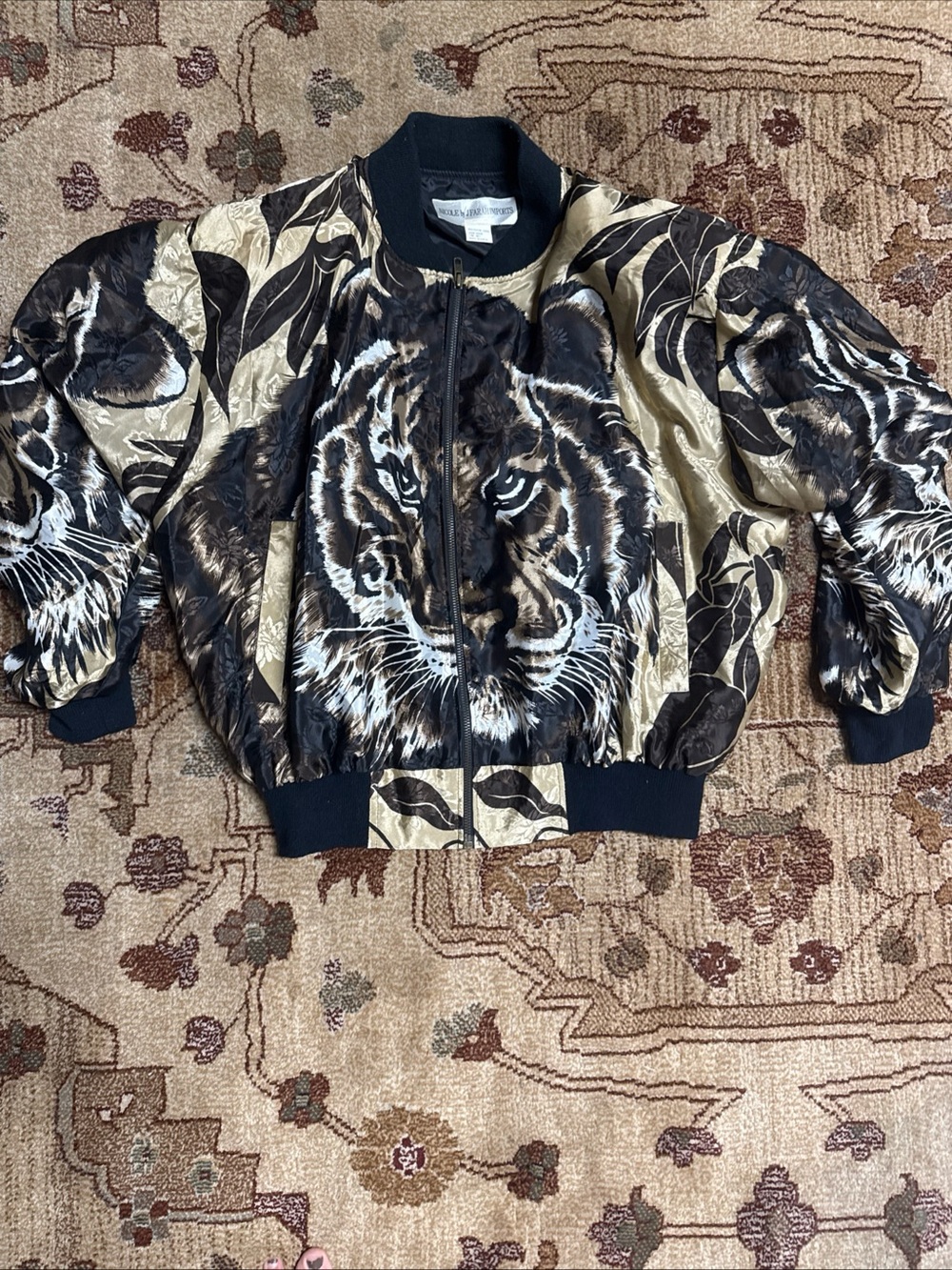 TIGER PRINT VINTAGE 1980’S SILKY polyester JACKET W ZIP FRONT